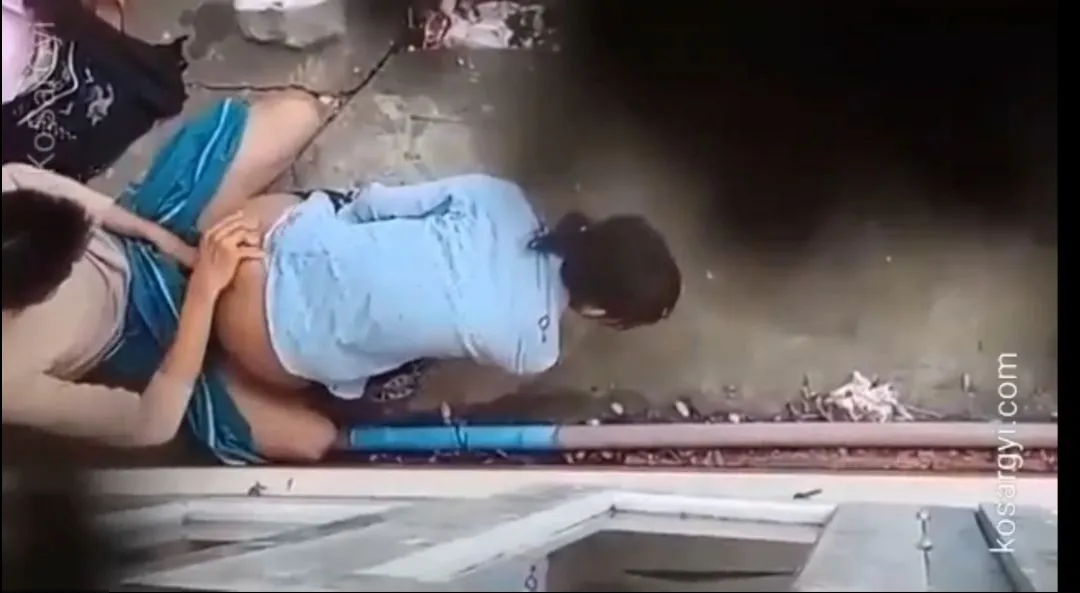 မြန်မာချောင်းရိုက် (၂၄) – Couple Having Doggy Style Fucked