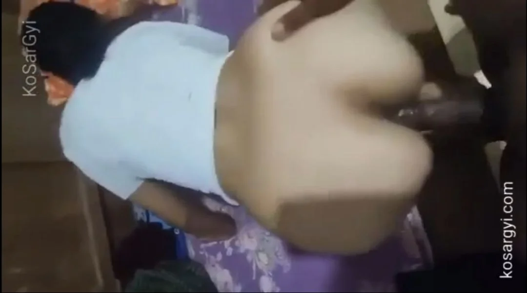 တော်ကီပစ်ပြီး အမုန်းကြုံးတဲ့ဘဲကြီး – Man Who Has Doggy Style Rough Sex With Hot Wife