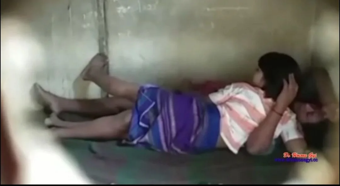 အေးရာအေးကြောင်း ခိုးစား – Myanmar Couple Rough Sex In The Old House