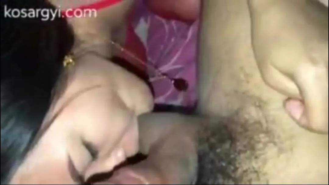 လီးစုပ်ပေးတာအားမရလို့ ဥပါစုပ်ခိုင်းတာ – Man Asks Girl For Blowjob