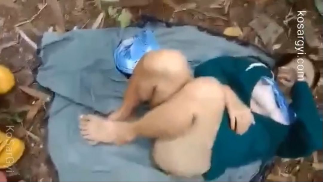 တောထဲလာကြုံးတဲ့အတွဲ – Amateur Myanmar Couple Outdoor Sex In The Forest